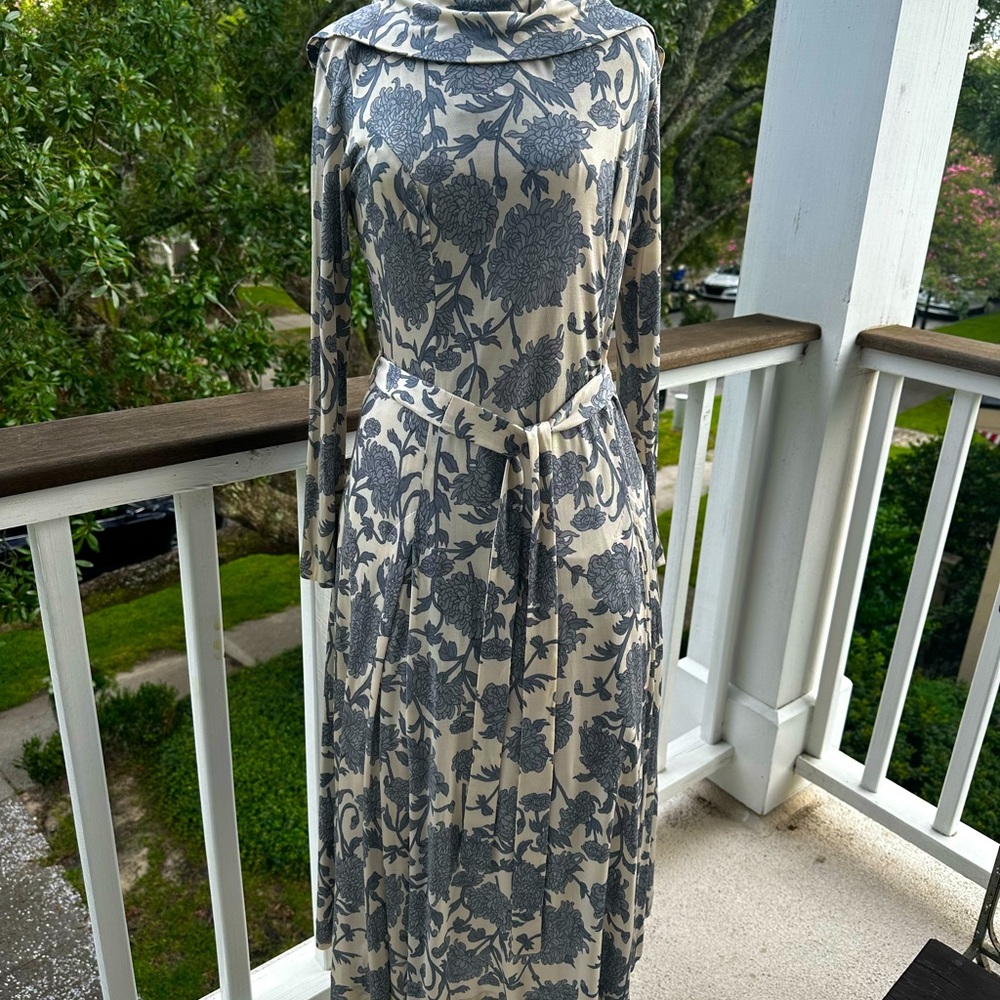Vintage Lanvin Paris Silk Reine Seide dress. Excellent condition. Rare find✨